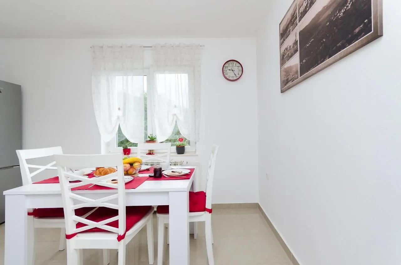 Apartment Ivona Tribalj